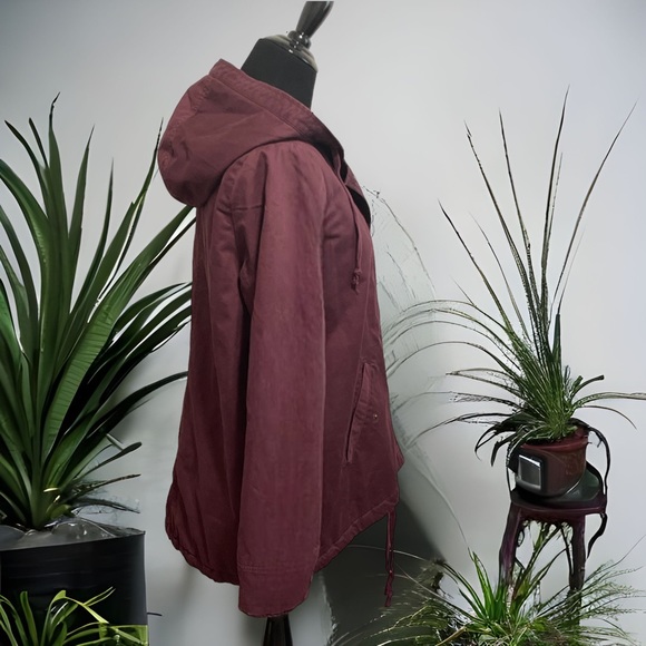 Aeropostale Burgundy Jacket (M) - Picture 4 of 7